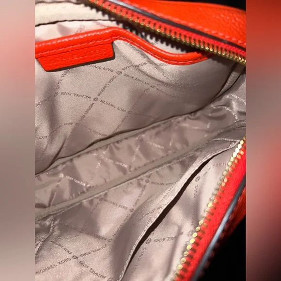 Michael Kors orange Crossbody Bag - Picture 3 of 8